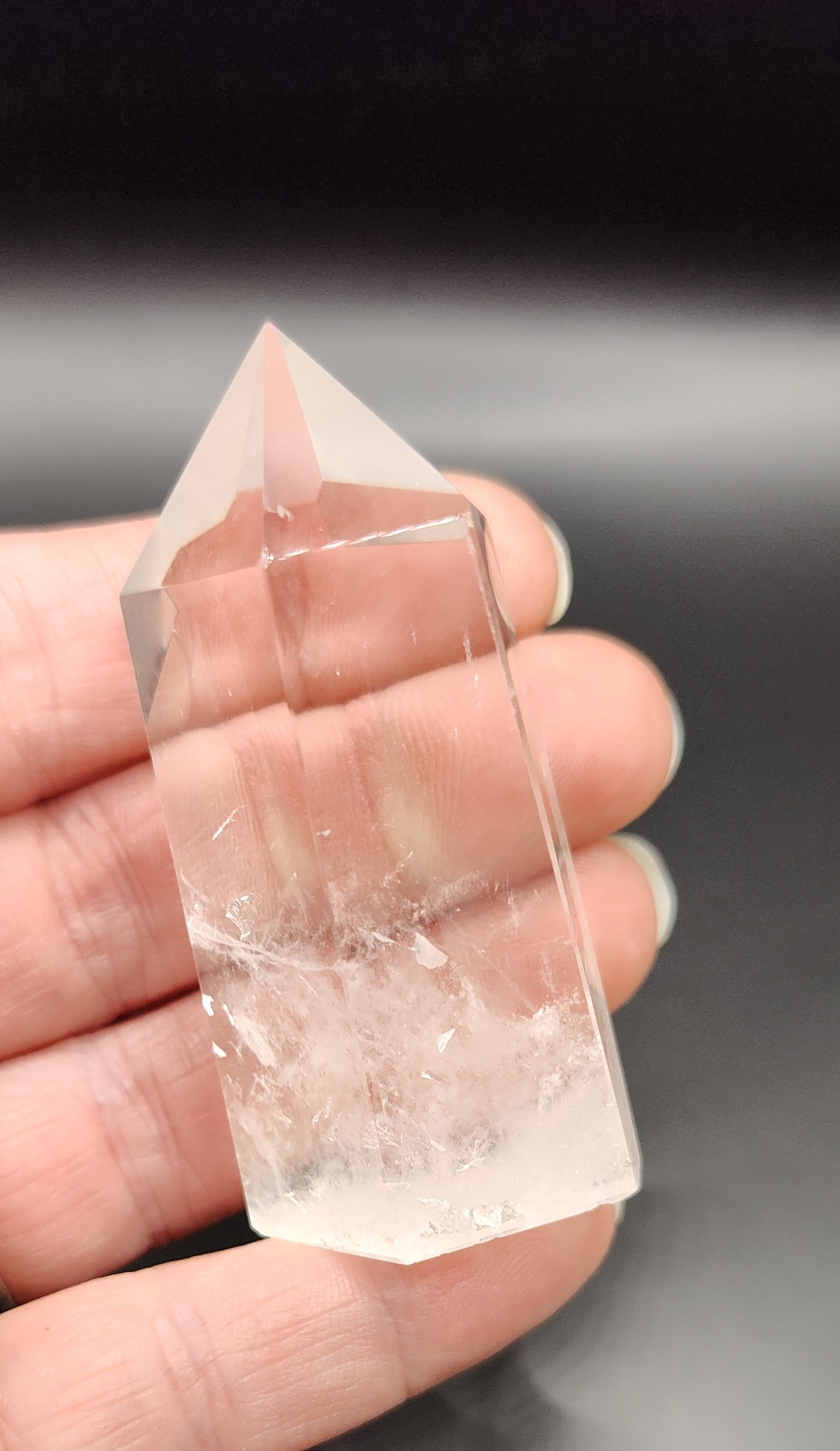 Quartz Crystal Tower / Point / Generator