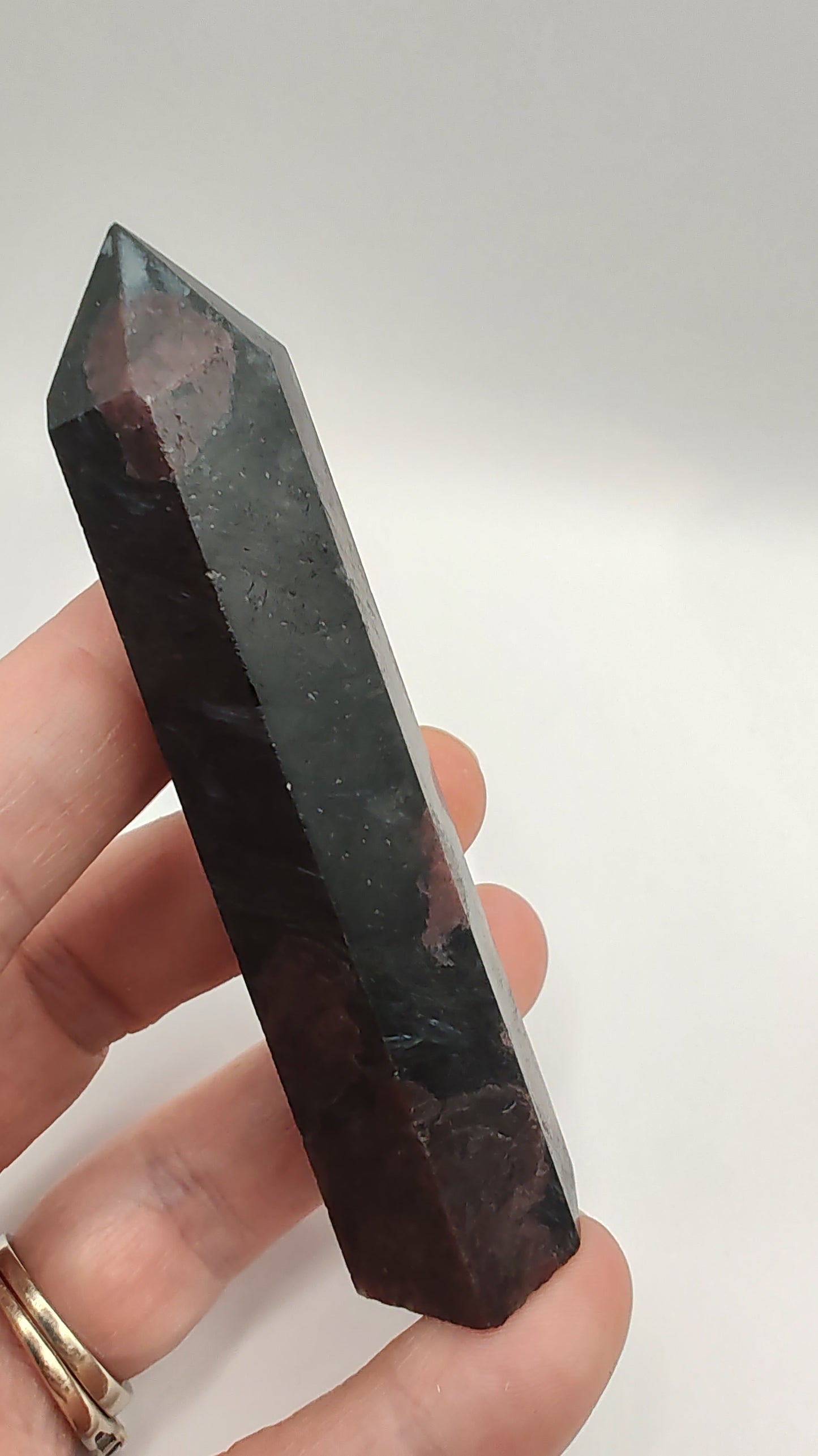 Garnet Crystal Towers / Generator / Point