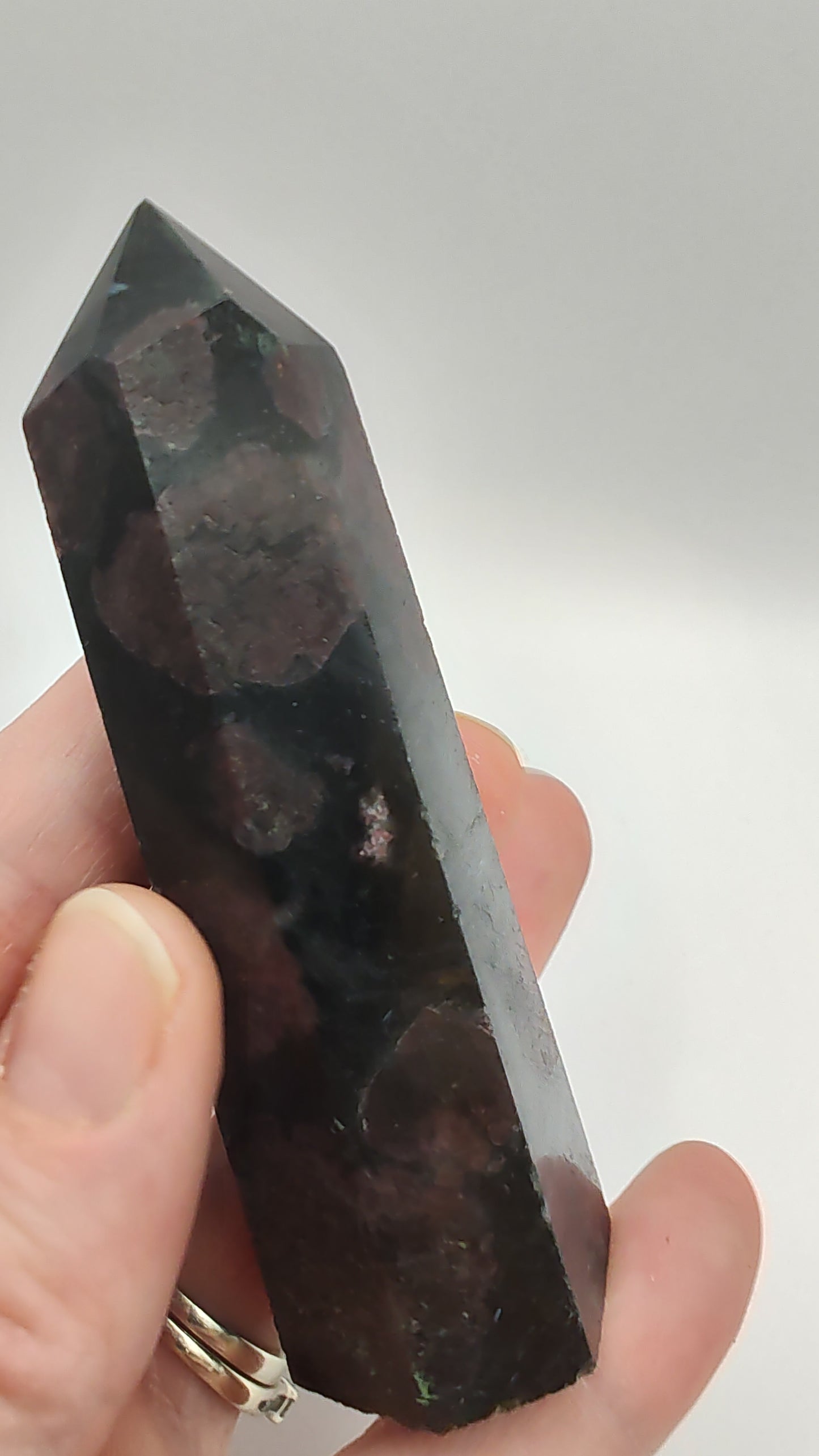 Garnet Crystal Towers / Generator / Point